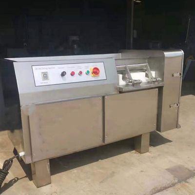닭고기 및 쇠고기 500kg 생산을 위한 빠른 컷 냉동 고기 큐브 절단 기계